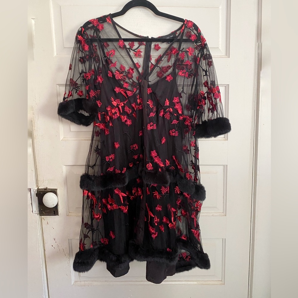 ASOS embroidered mini smock dreck with faux fur trims - Picture 5 of 6